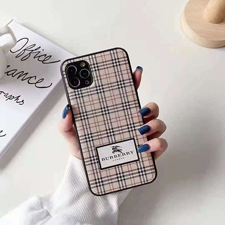 Burberry 耐衝撃 アイフォン15 スマホケース