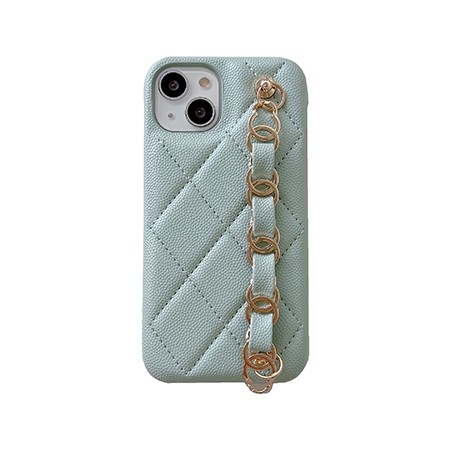 Chanel iphone15 携帯ケース 手首バンド