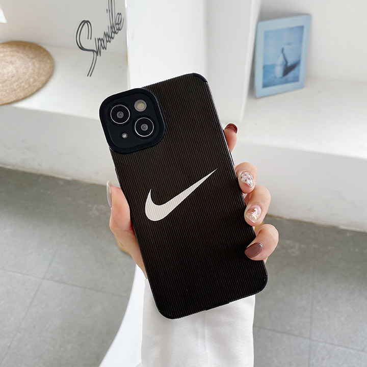 ブランド nike iphone 15 pro スマホケース