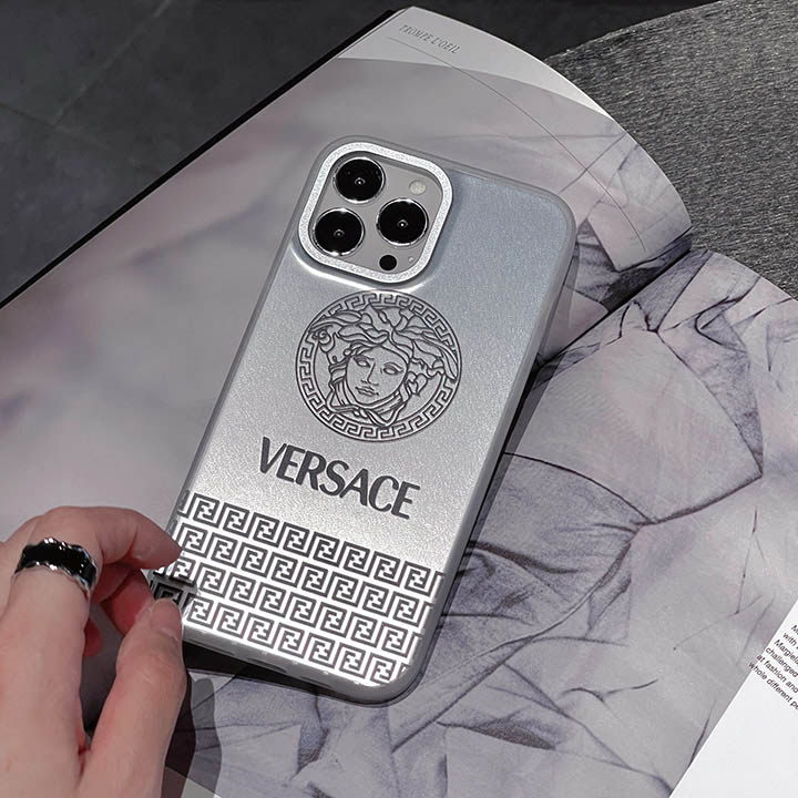 Versace アイホン15カバー 電気メッキ とても快適