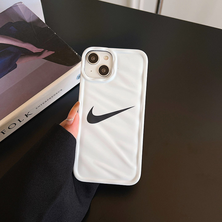 Nike iphone15ケース 個性的 おしゃれ