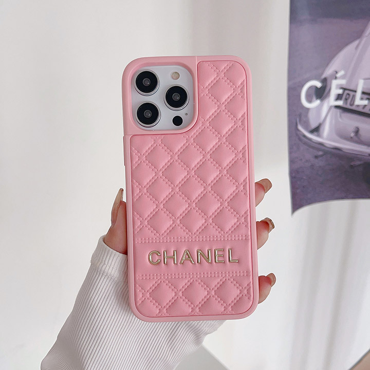 Chanel iphone15 ケース 菱形紋様