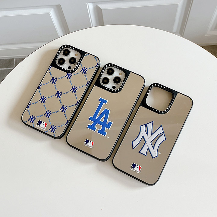 ヤンキース iphone15ケース シンプル