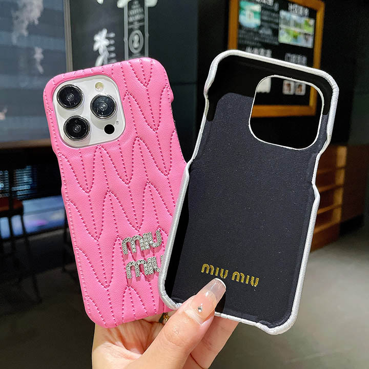 miumiu iphone15ケース レザー