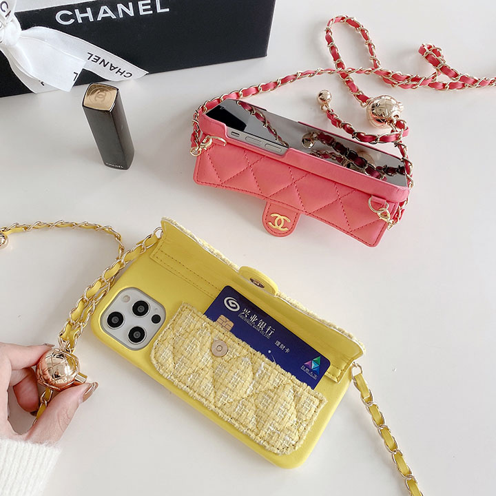 Chanel iphone15ケース 背面にカード入れ付き