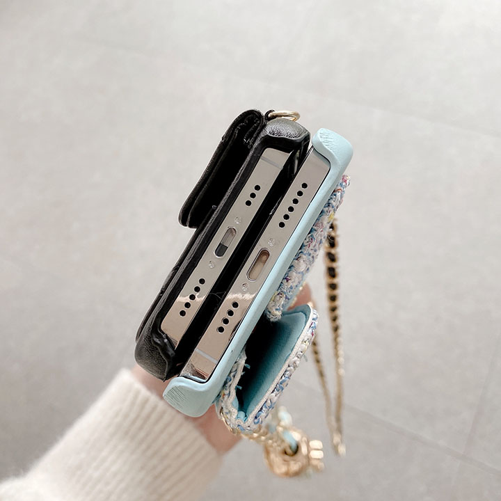 Chanel iphone15ケース 背面にカード入れ付き