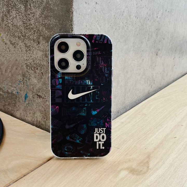 Nike ロゴ アイフォン15plus ケース
